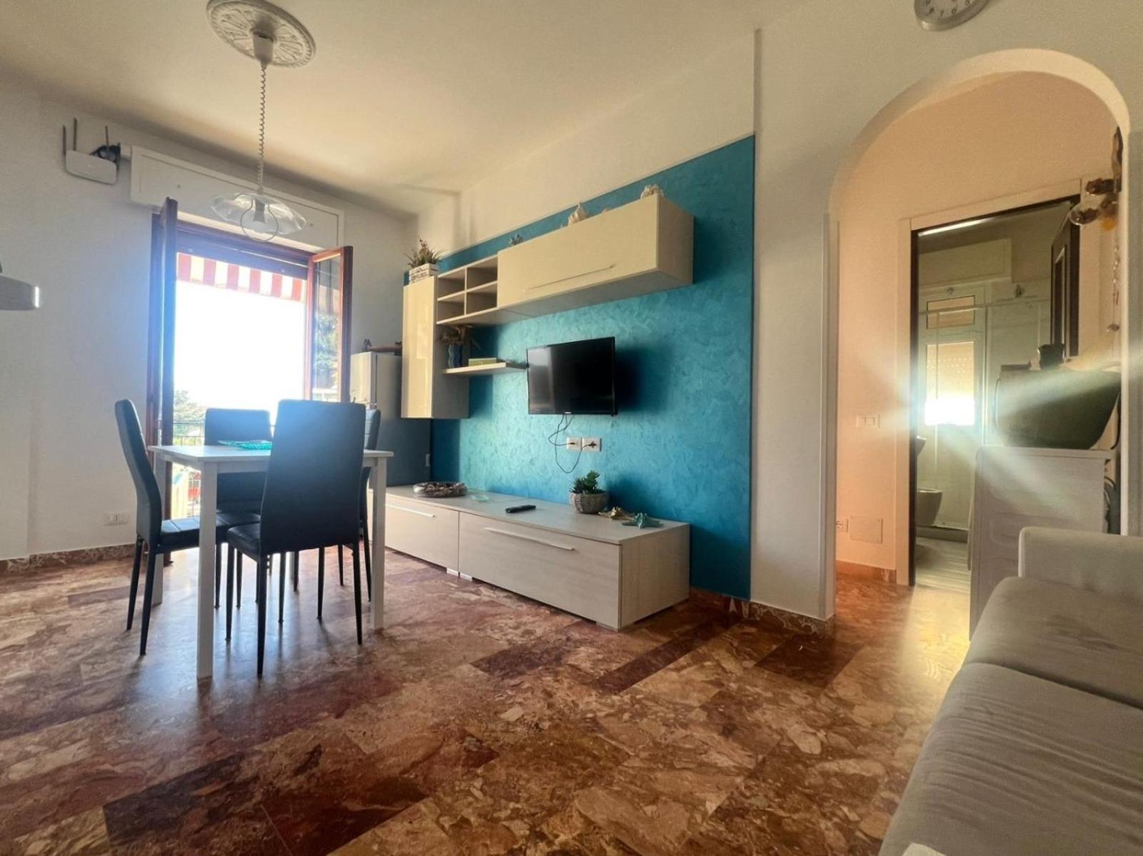Apartment Aurora & Nicole Ideal Per Biker Con Terazza Vista Mare Parcheggio E Wi-Fi Gratuiti Pietra Ligure Bagian luar foto