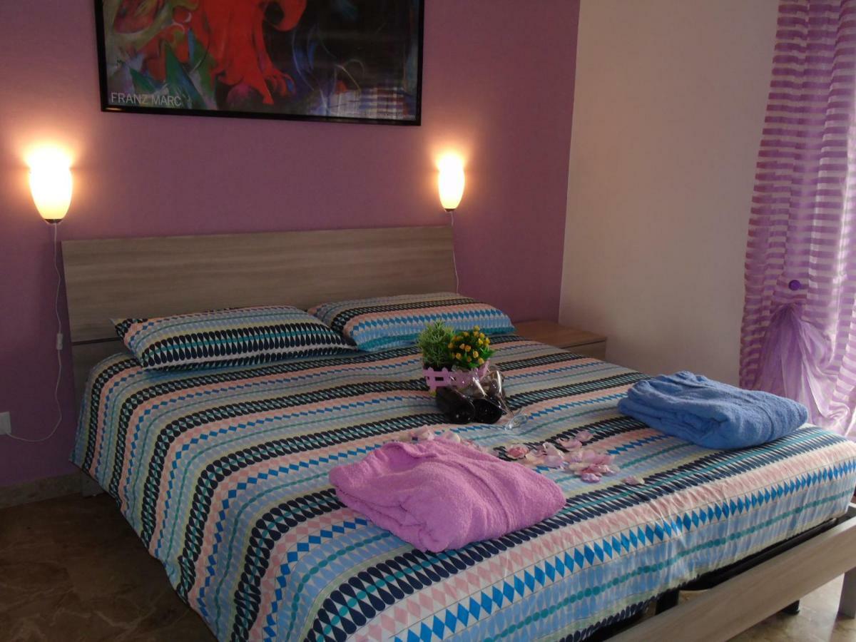 Apartment Aurora & Nicole Ideal Per Biker Con Terazza Vista Mare Parcheggio E Wi-Fi Gratuiti Pietra Ligure Bagian luar foto
